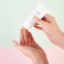 Load image into Gallery viewer, LUÉ BY JEAN SEO - Cleanse - Moisturizing Cleanser
